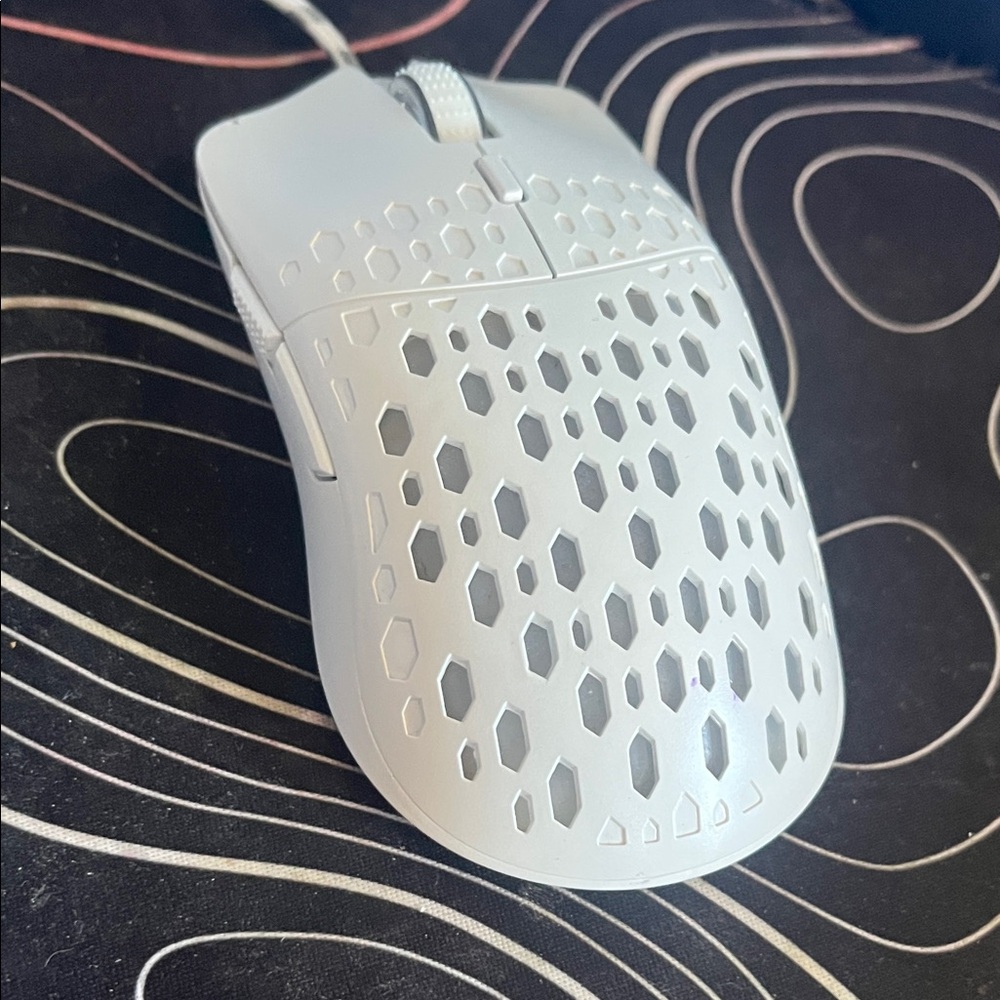 White Gaming Mouse with Honeycomb Design